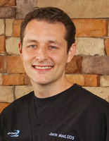 Justin Mund, DDS